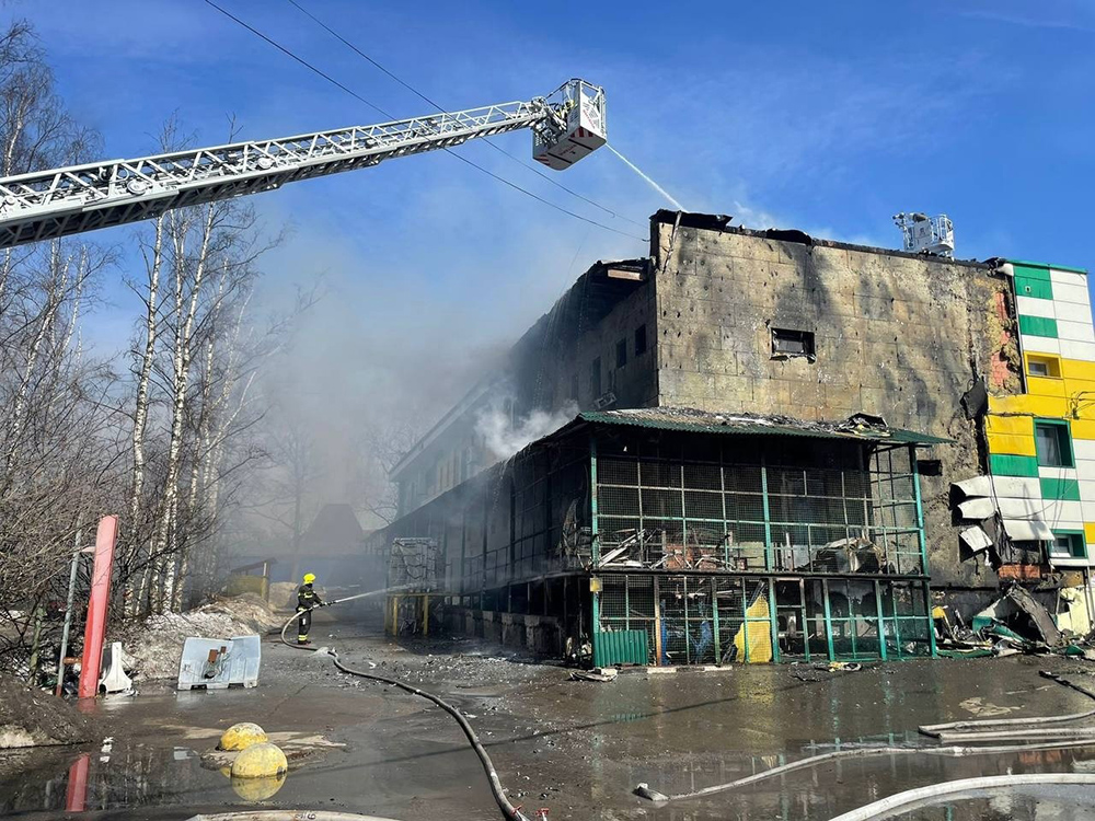 Фото 65 — Пожар в торговом центре