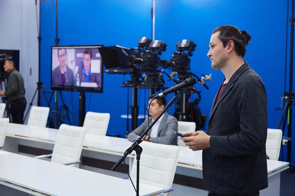 Фото 3 — Министр здравоохранения представил план по борьбе с пандемией