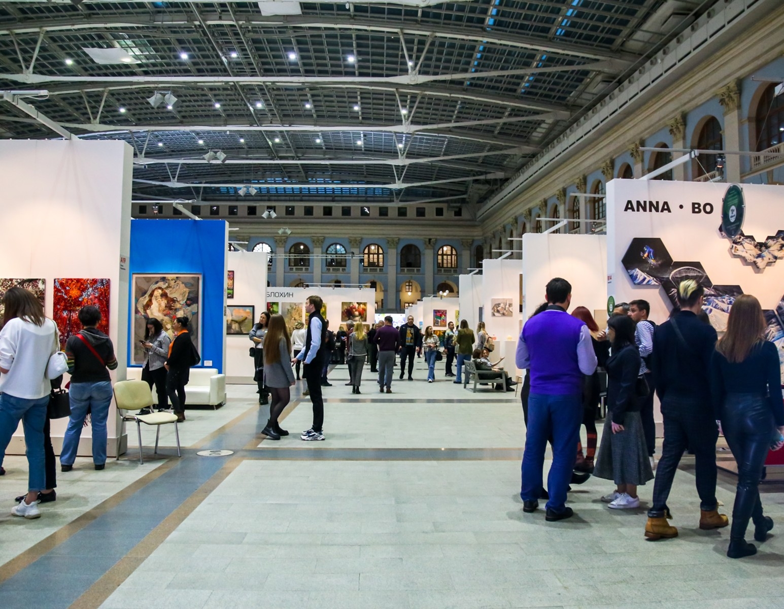 Фото 31 — В Осетии открылась выставка современного искусства